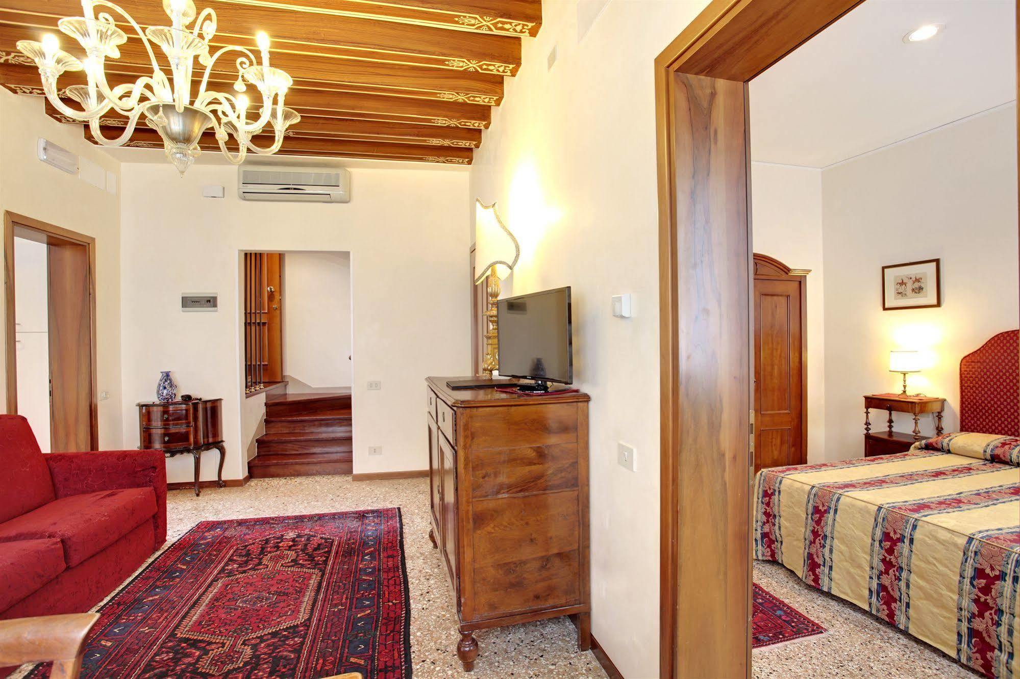 San Giorgio Degli Schiavoni Apartments Venezia Esterno foto